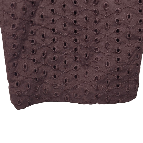 Talbots Stretch Vintage Chocolate Brown Embroidered Eyelet Capri Pants Size 10 - Picture 4 of 8